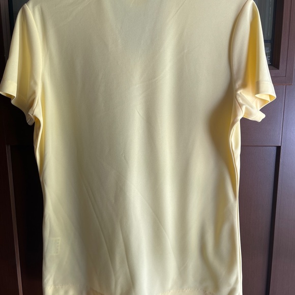 Nike women’s golf polo, drifit, size M - Picture 2 of 6